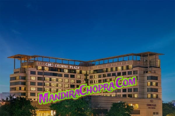 escorts service near hotel crowne plaza gurgaon