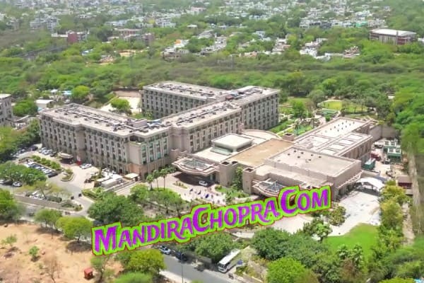 escorts service near hotel the grand vasant kunj